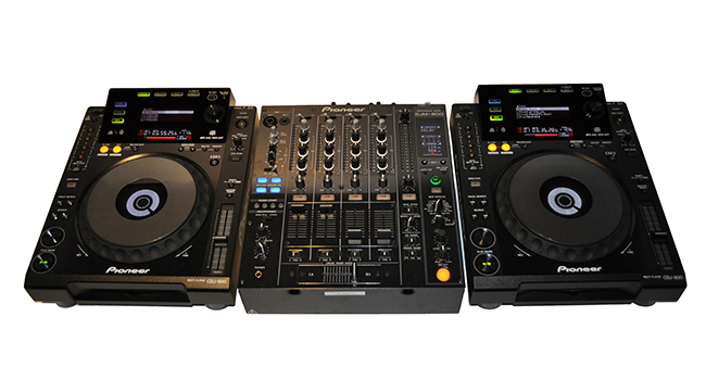 Pioneer DJM 800 - front view