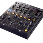 Pioneer DJM-800 - side view